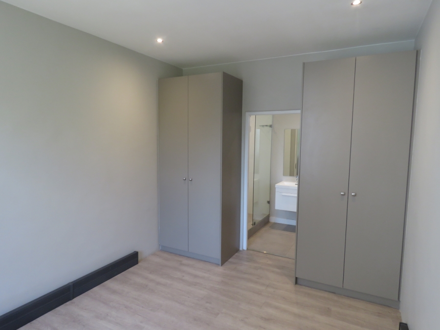 To Let 1 Bedroom Property for Rent in Paardevlei Western Cape